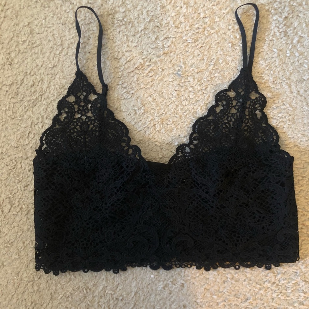🎀NWOT🎀 3 Bralettes